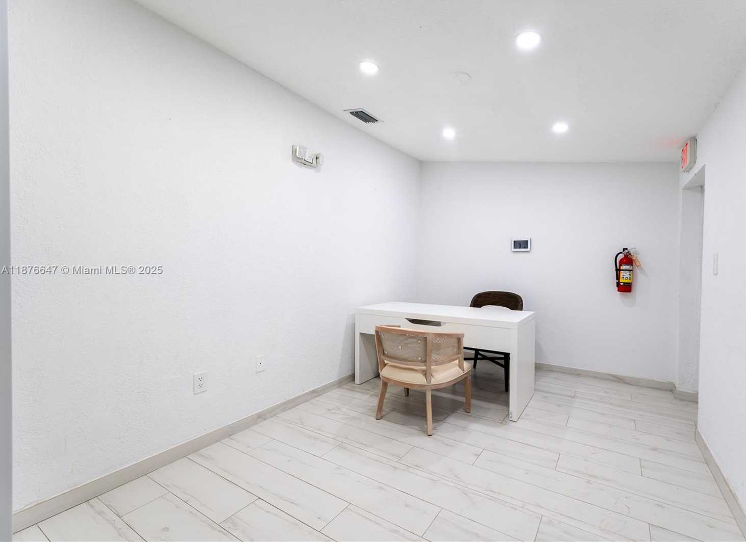 Small Image of 5801 SOUTH WEST 40TH ST #E & F, Miami Number 26
