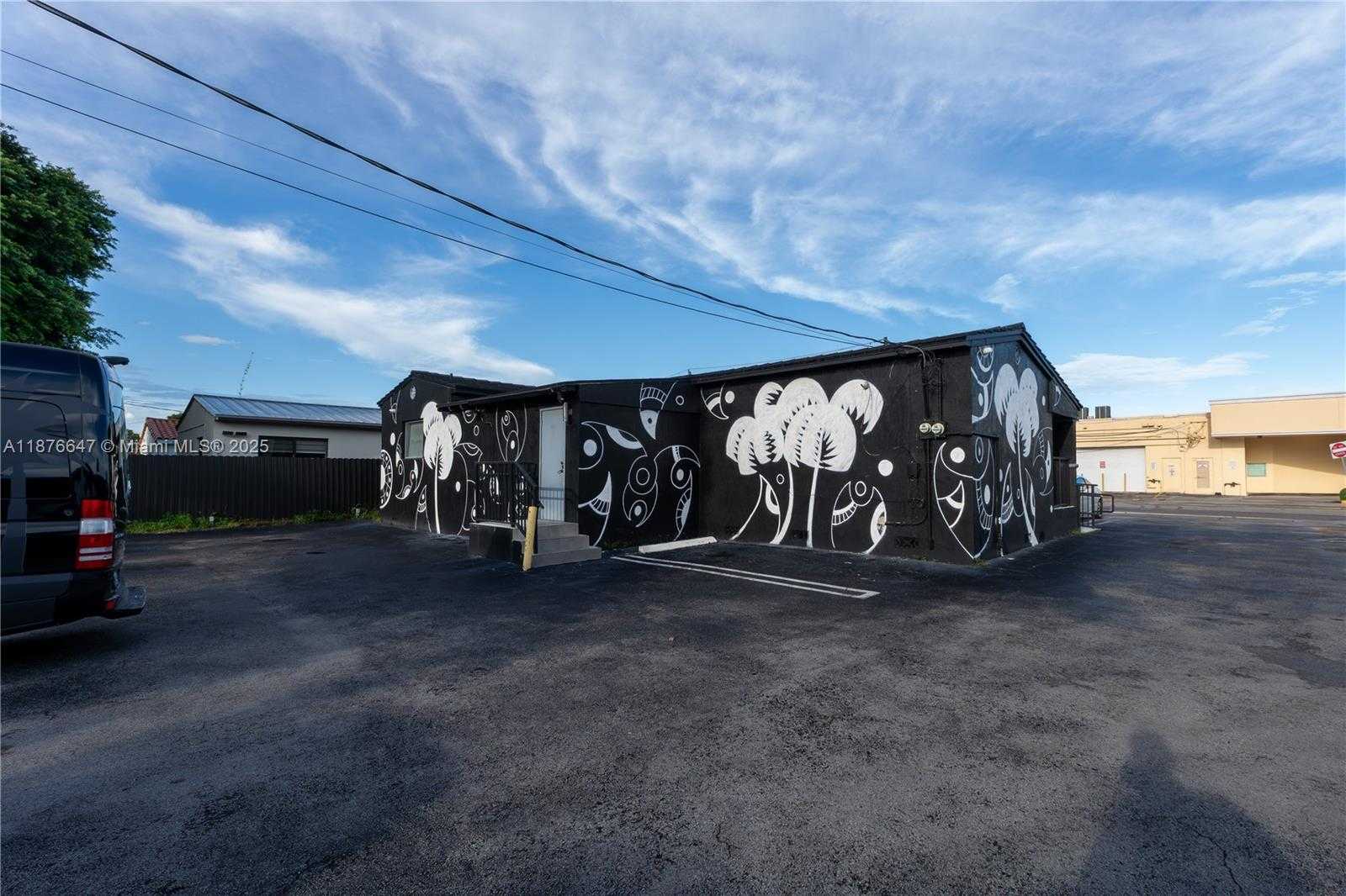 Small Image of 5801 SOUTH WEST 40TH ST #E & F, Miami Number 33