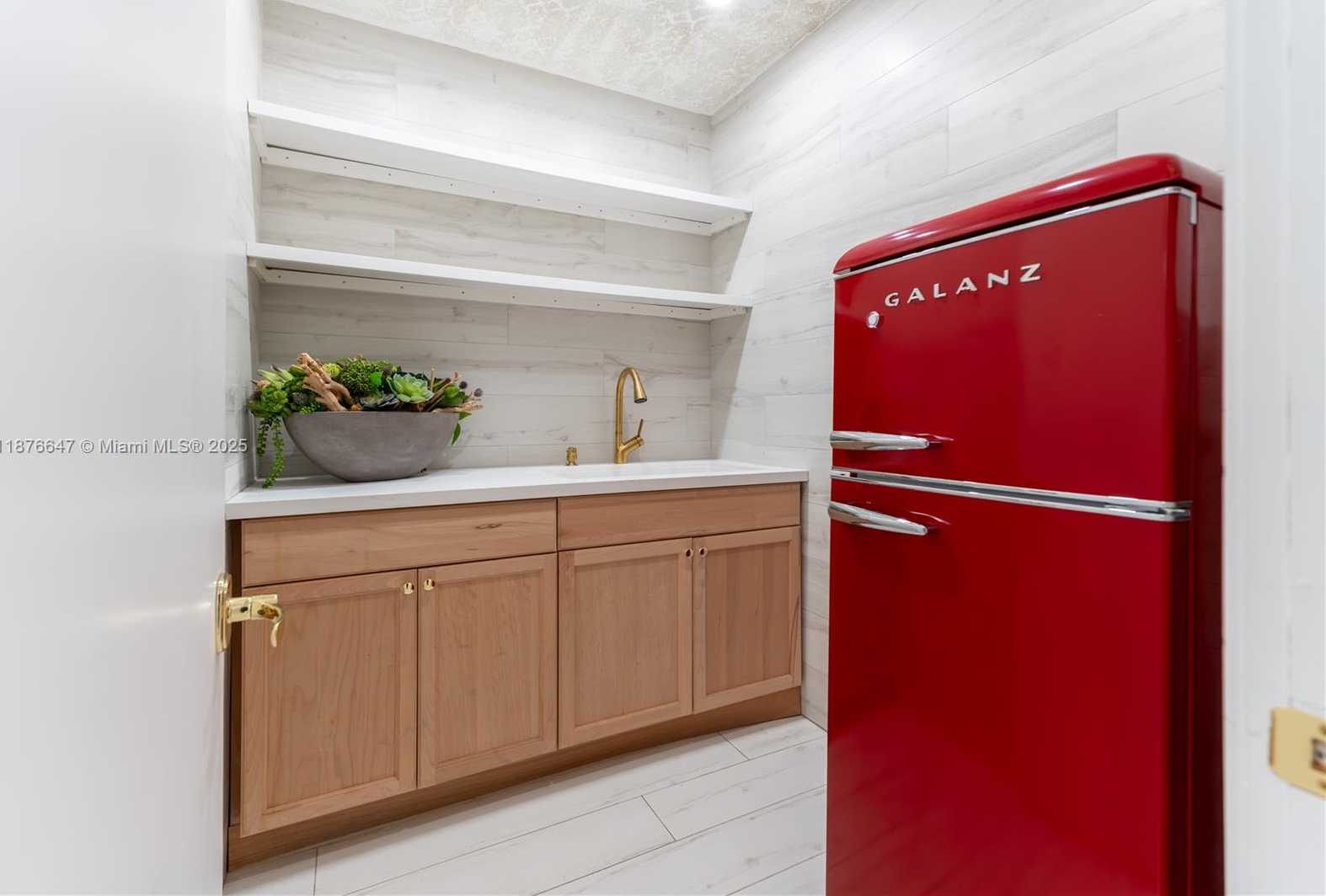Small Image of 5801 SOUTH WEST 40TH ST #E & F, Miami Number 37