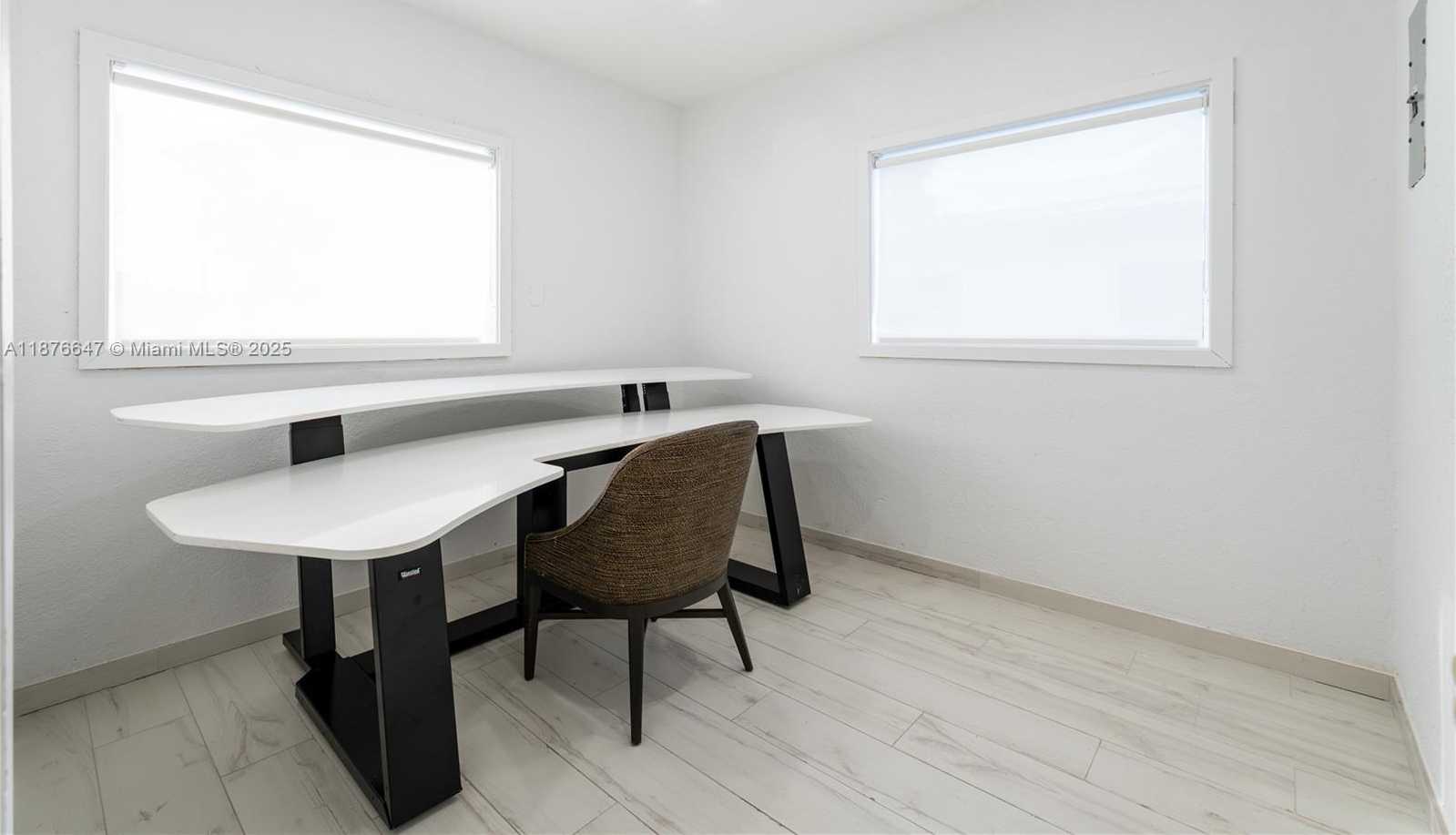 Small Image of 5801 SOUTH WEST 40TH ST #E & F, Miami Number 40