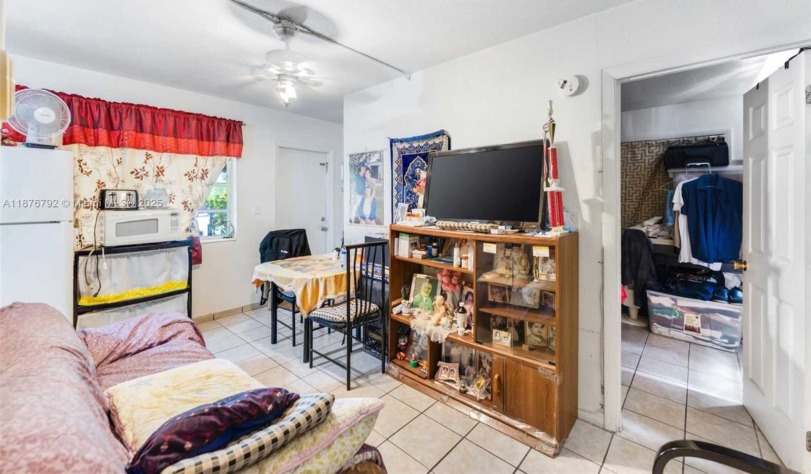 Small Image of Miami Springs Number 27