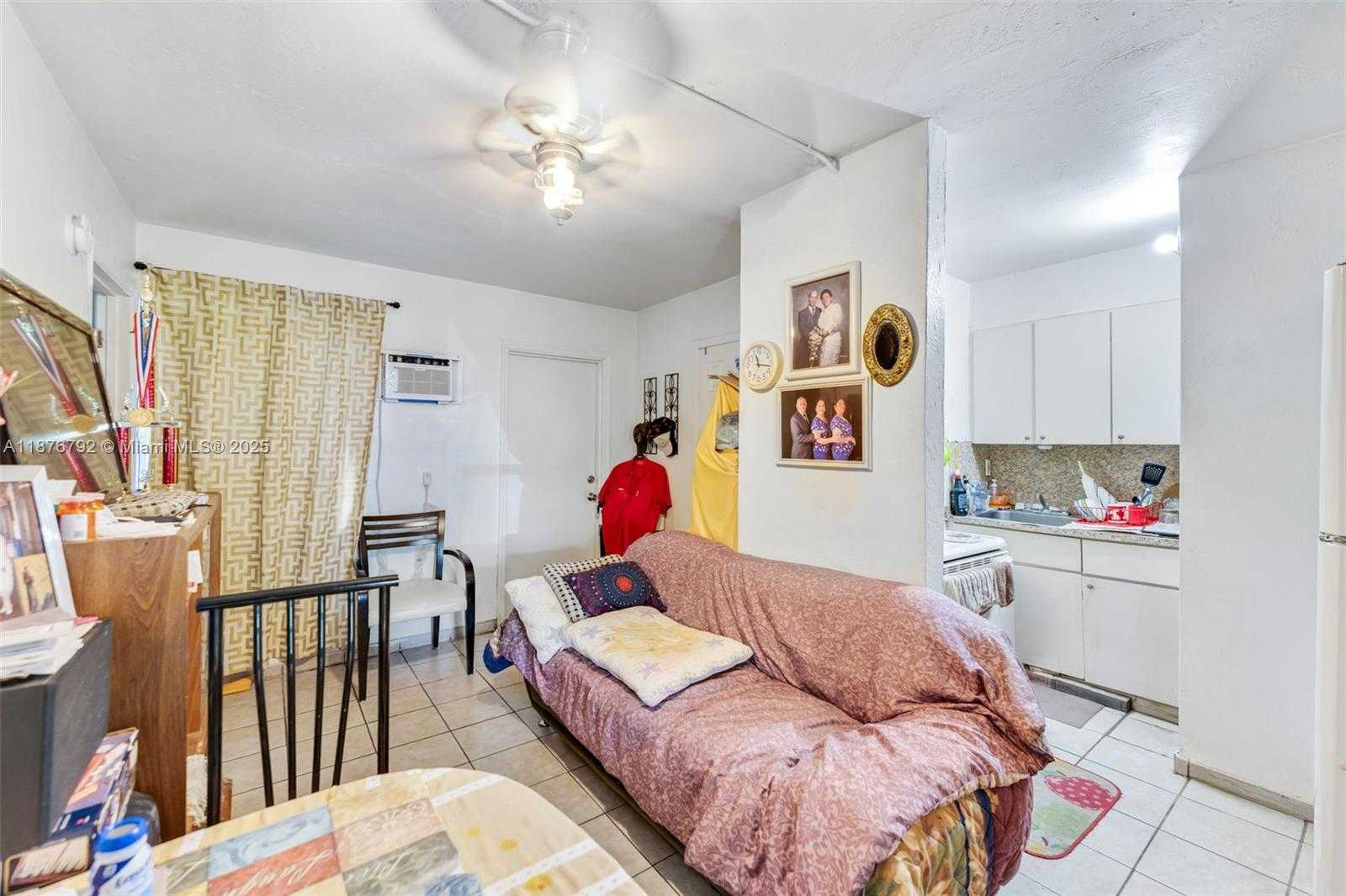 Small Image of Miami Springs Number 28