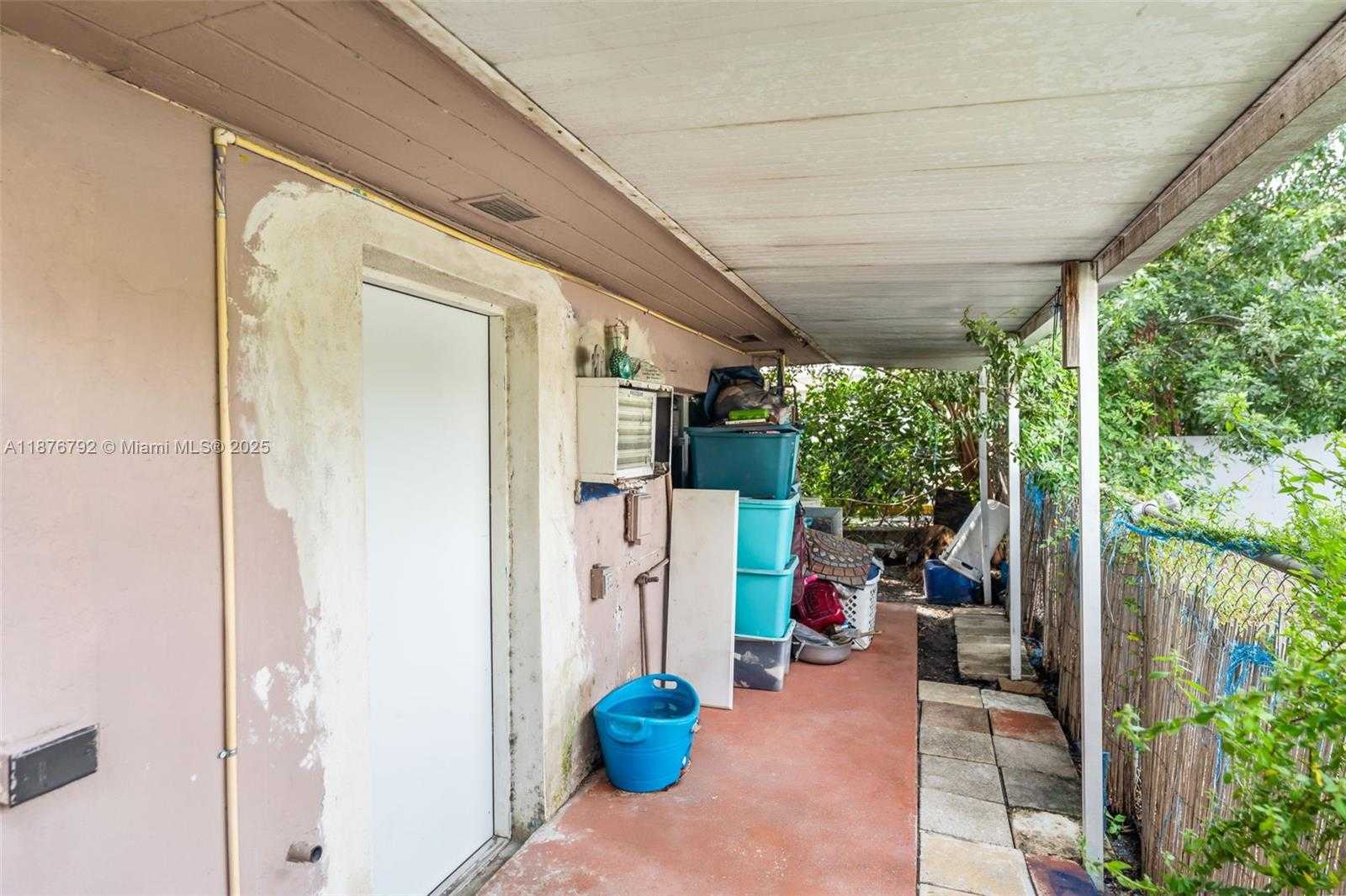 Small Image of Miami Springs Number 7