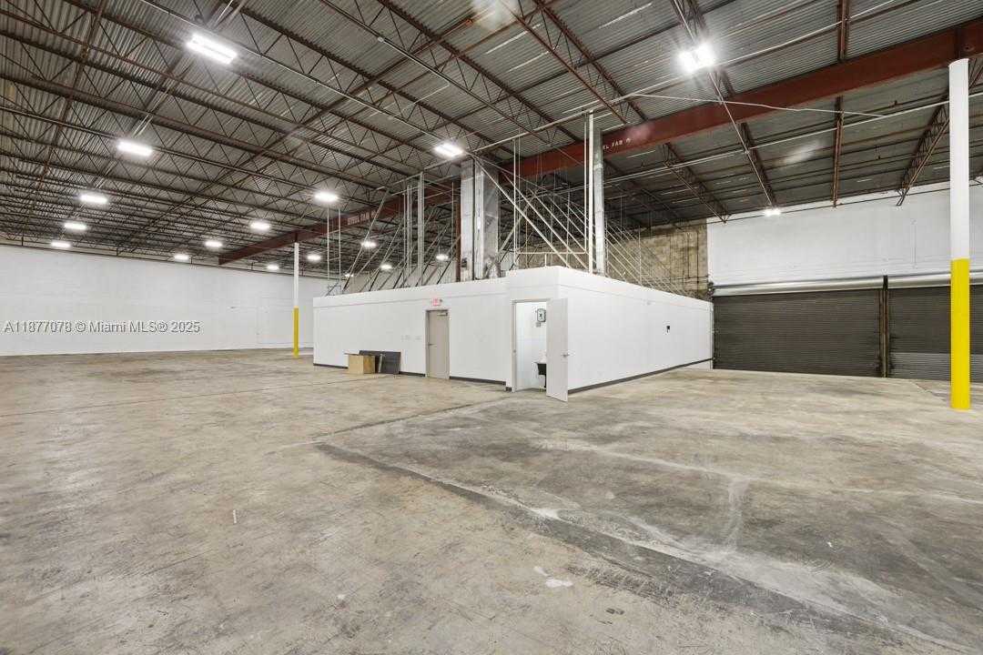 Small Image of 1300 NORTH WEST 78TH AVE #1308, Doral Number 23