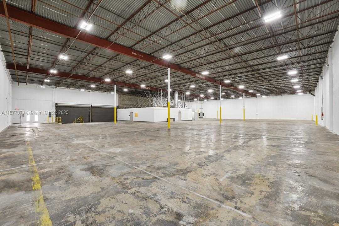 Small Image of 1300 NORTH WEST 78TH AVE #1308, Doral Number 27