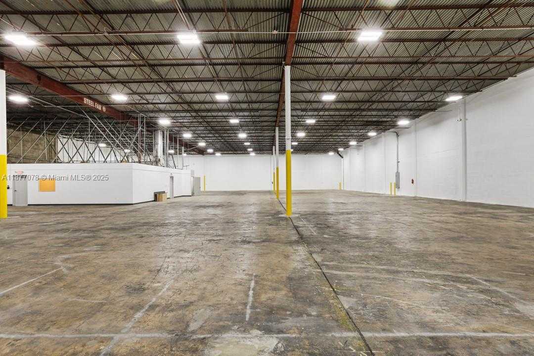 Small Image of 1300 NORTH WEST 78TH AVE #1308, Doral Number 28