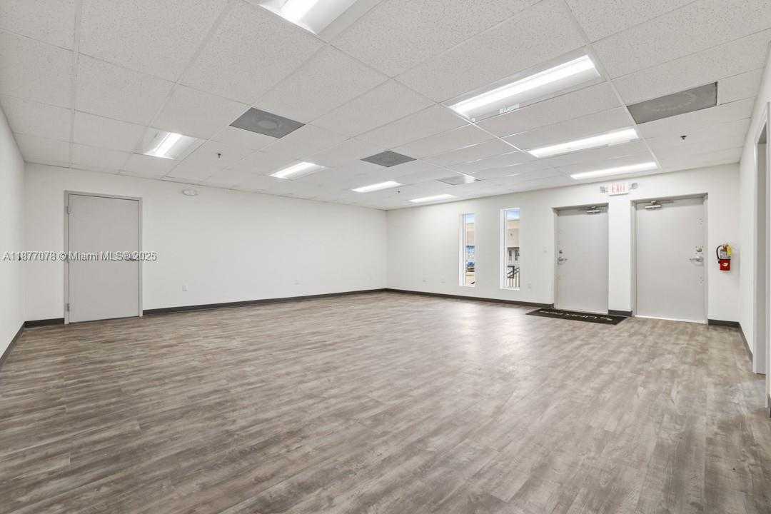 Small Image of 1300 NORTH WEST 78TH AVE #1308, Doral Number 8