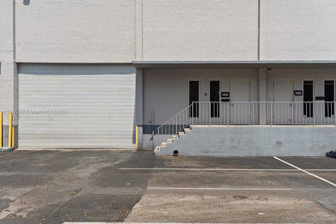 Small Image of 1626 NORTH WEST 82ND AVE #1684, Doral Number 16