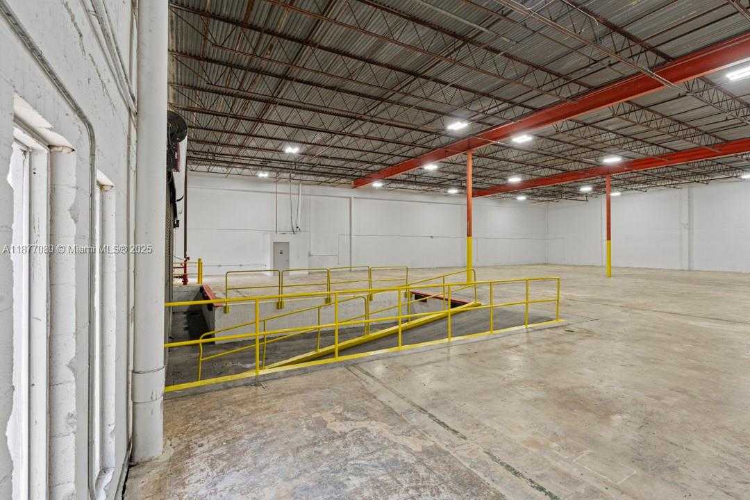 Small Image of 1626 NORTH WEST 82ND AVE #1684, Doral Number 4