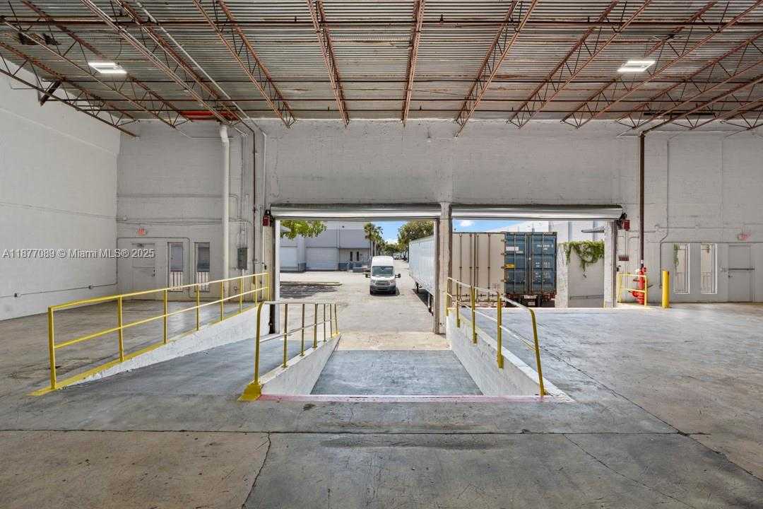 Small Image of 1626 NORTH WEST 82ND AVE #1684, Doral Number 7