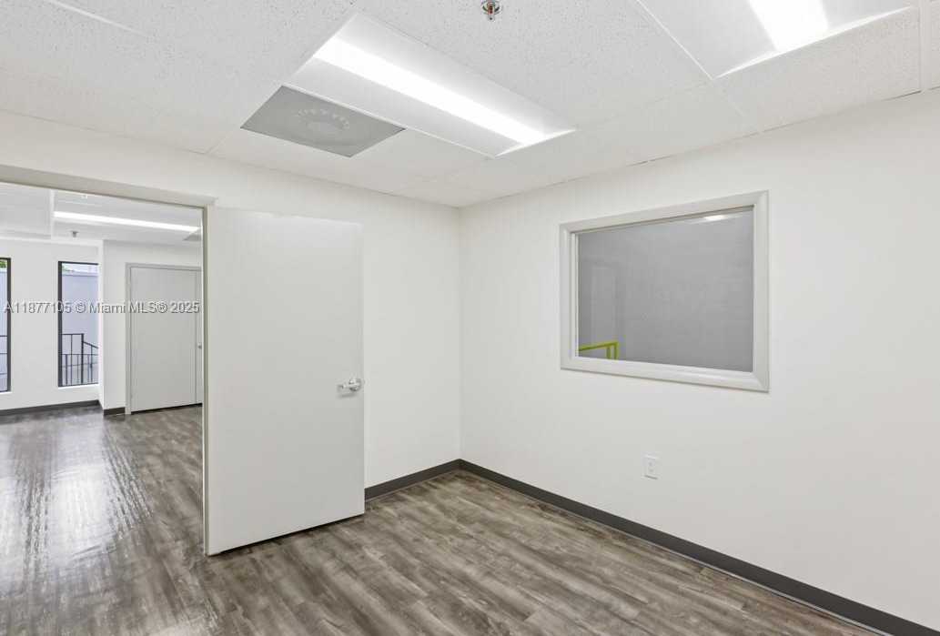 Small Image of 1700 NORTH WEST 82ND AVE #1820, Doral Number 15