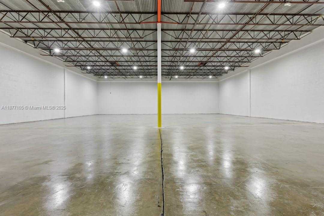 Small Image of 1700 NORTH WEST 82ND AVE #1820, Doral Number 21