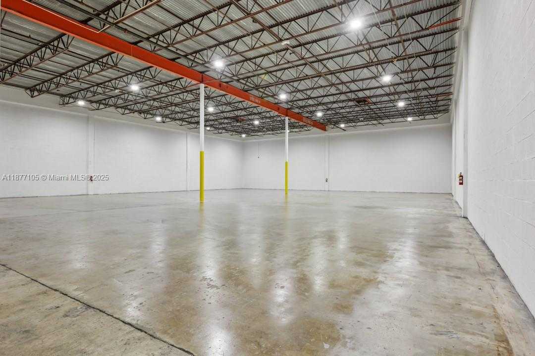 Small Image of 1700 NORTH WEST 82ND AVE #1820, Doral Number 24