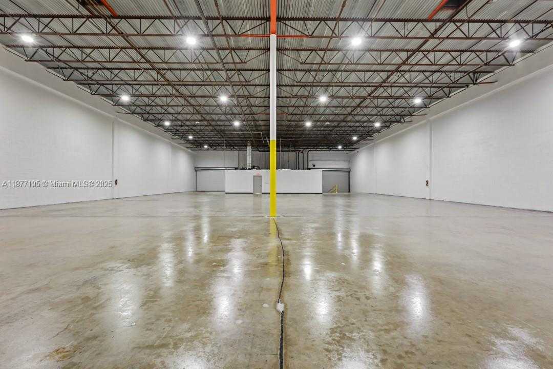 Small Image of 1700 NORTH WEST 82ND AVE #1820, Doral Number 27