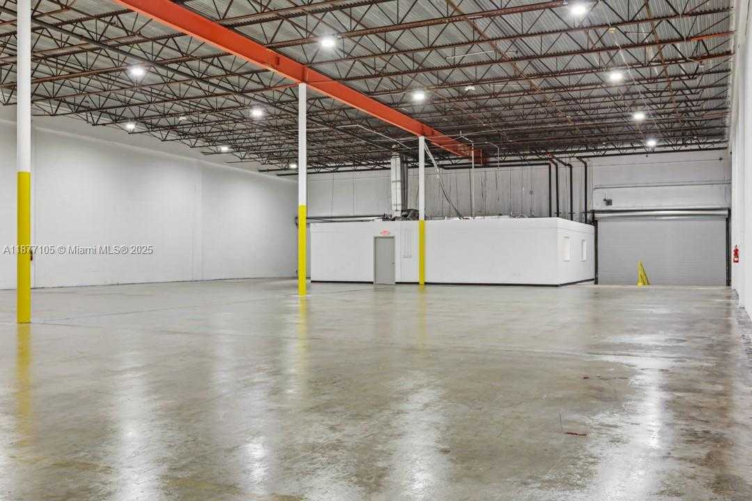 Small Image of 1700 NORTH WEST 82ND AVE #1820, Doral Number 29