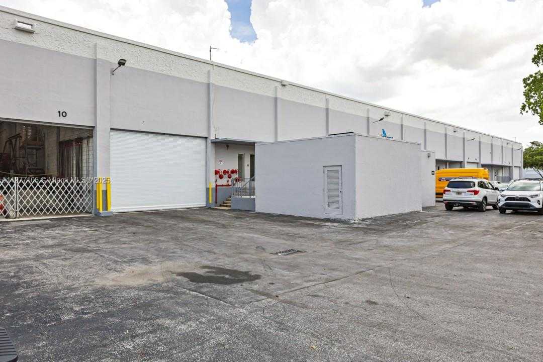 Small Image of 1700 NORTH WEST 82ND AVE #1820, Doral Number 37