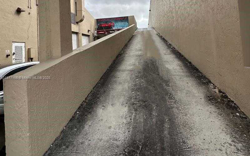 Small Image of 10200 NORTH WEST 25TH ST #113, Doral Number 9