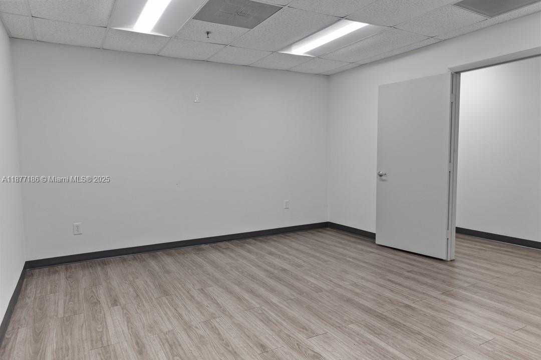Small Image of 1700 NORTH WEST 82ND AVE #8266, Doral Number 16