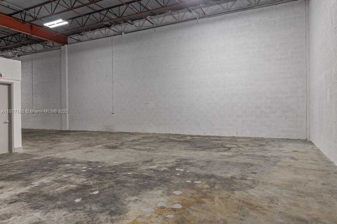 Small Image of 1700 NORTH WEST 82ND AVE #8266, Doral Number 23