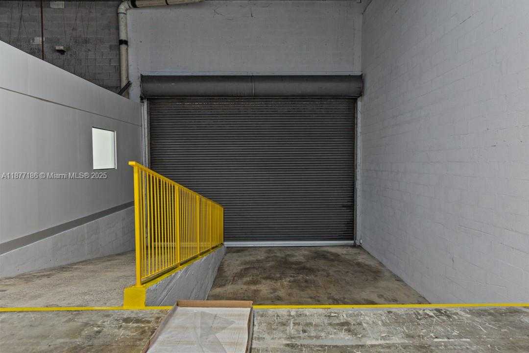 Small Image of 1700 NORTH WEST 82ND AVE #8266, Doral Number 25