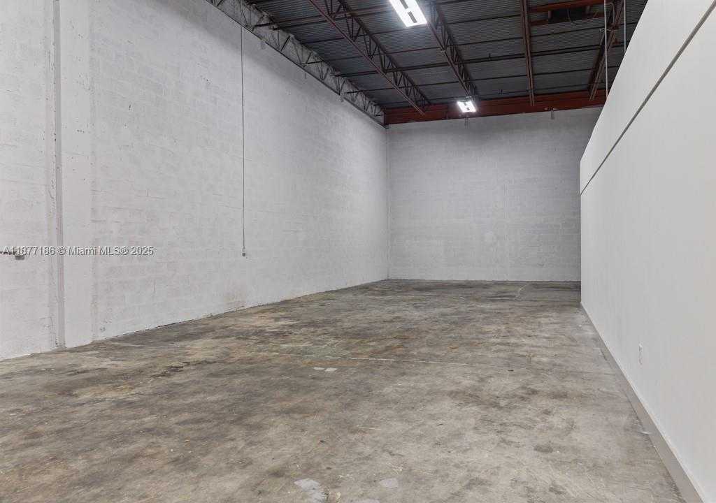 Small Image of 1700 NORTH WEST 82ND AVE #8266, Doral Number 27