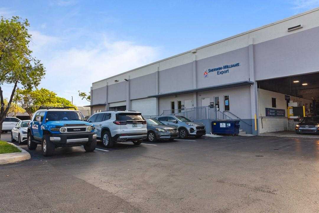 Small Image of 1700 NORTH WEST 82ND AVE #8266, Doral Number 3
