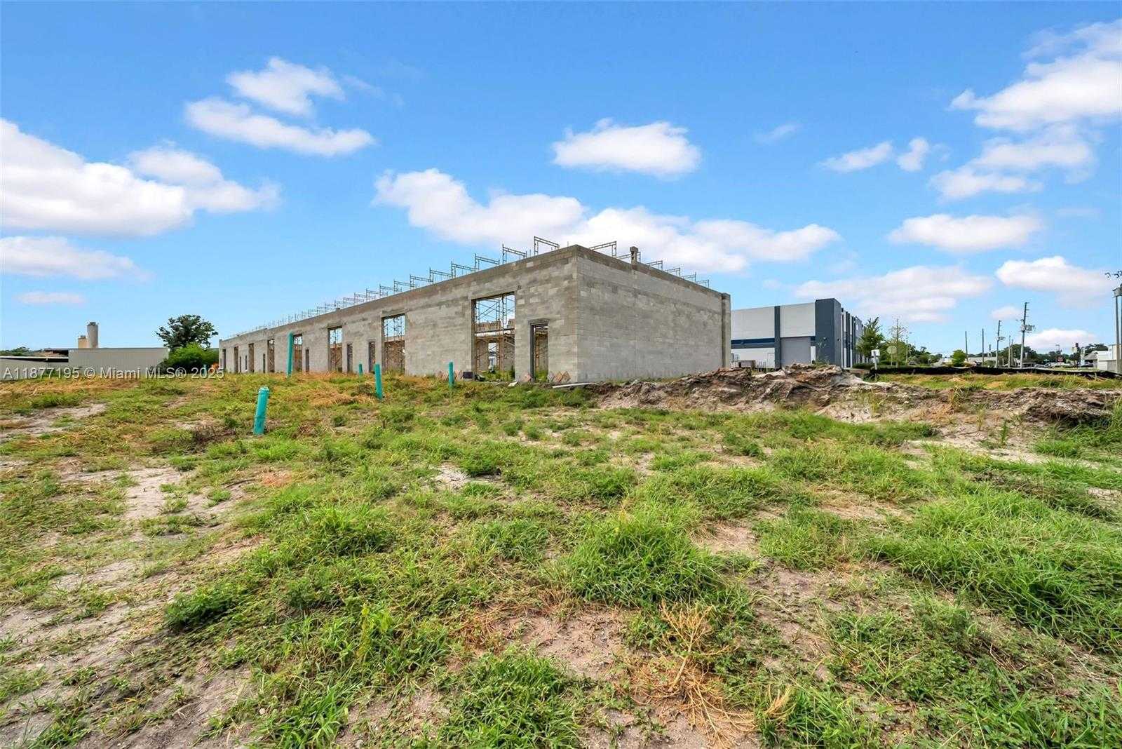 Small Image of 9310 ULMERTON RD #4, Largo Number 24