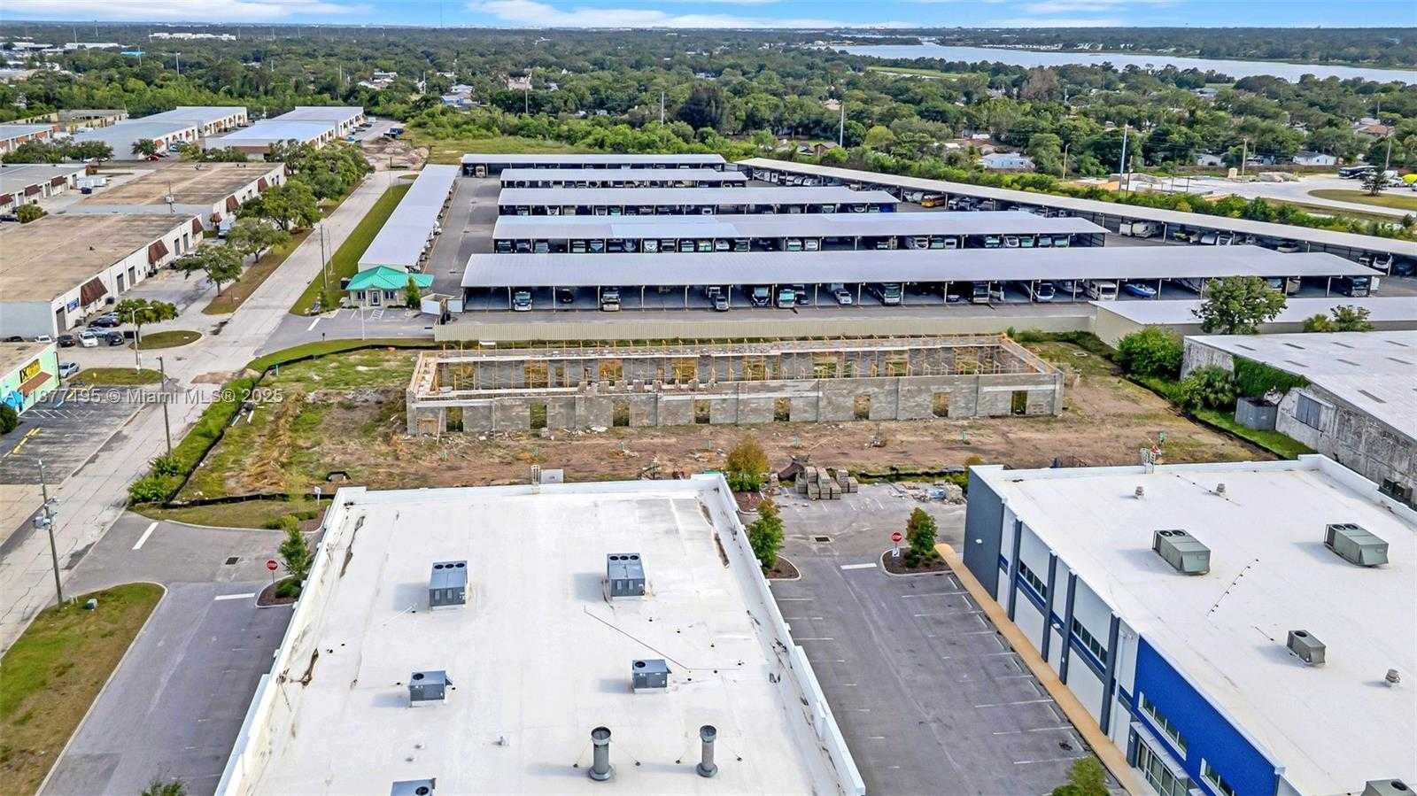 Small Image of 9310 ULMERTON RD #4, Largo Number 3