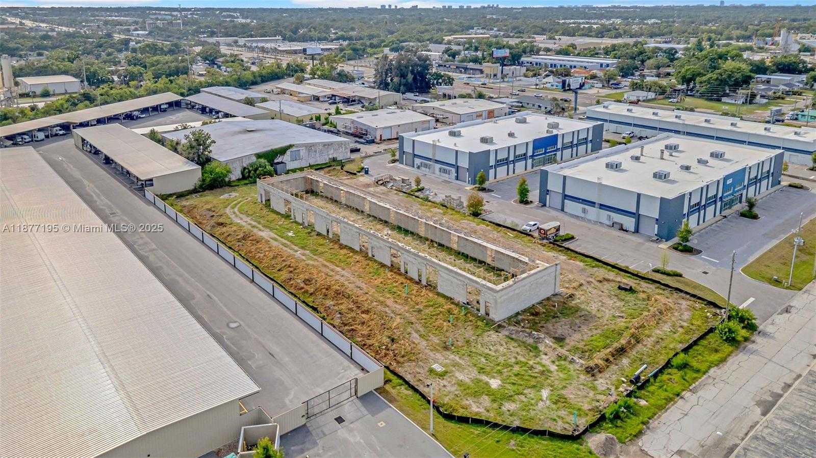 Small Image of 9310 ULMERTON RD #4, Largo Number 30