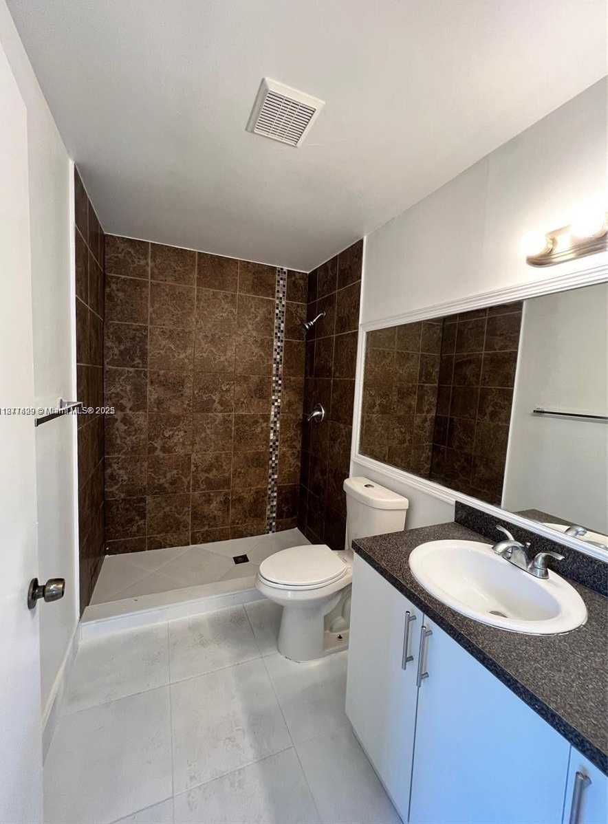 Small Image of 2130 FUNSTON ST, Hollywood Number 15