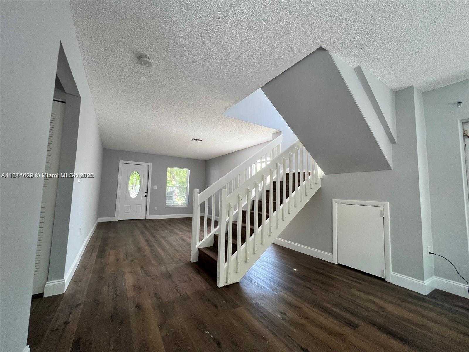 Small Image of 2130 FUNSTON ST, Hollywood Number 19