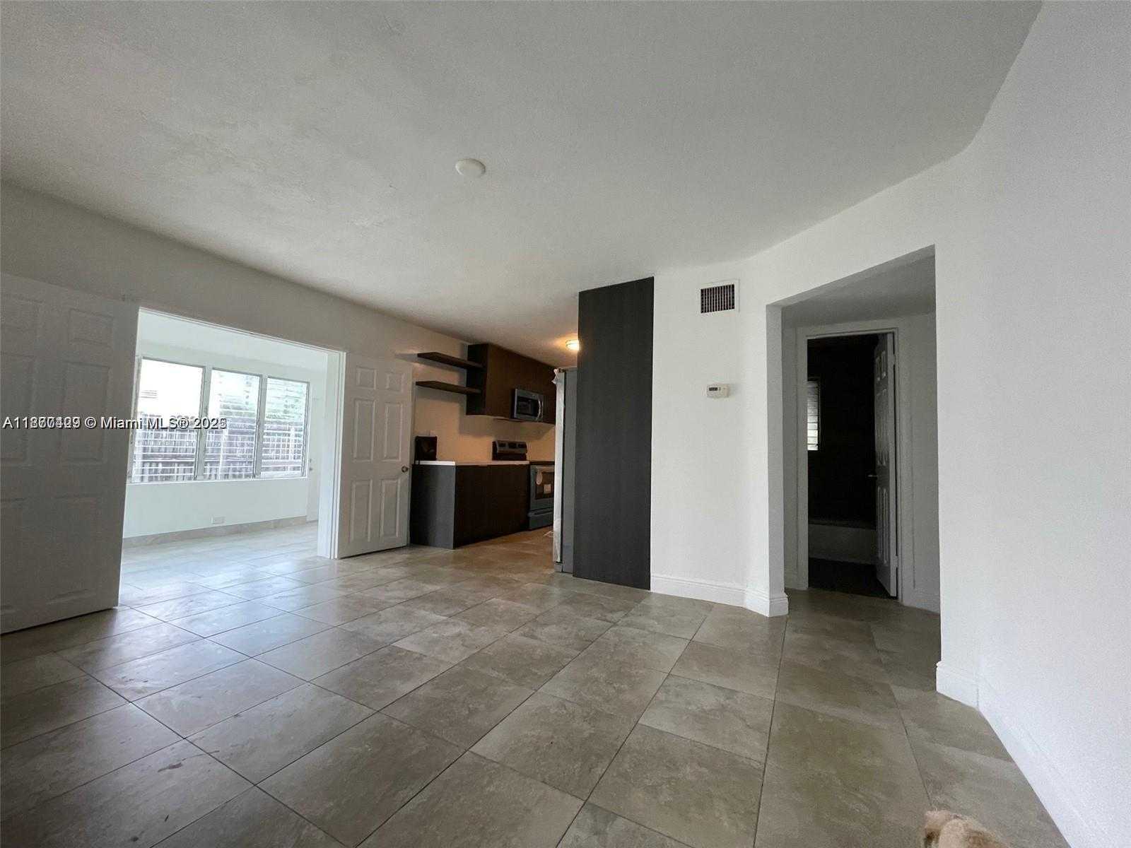 Small Image of 2130 FUNSTON ST, Hollywood Number 9