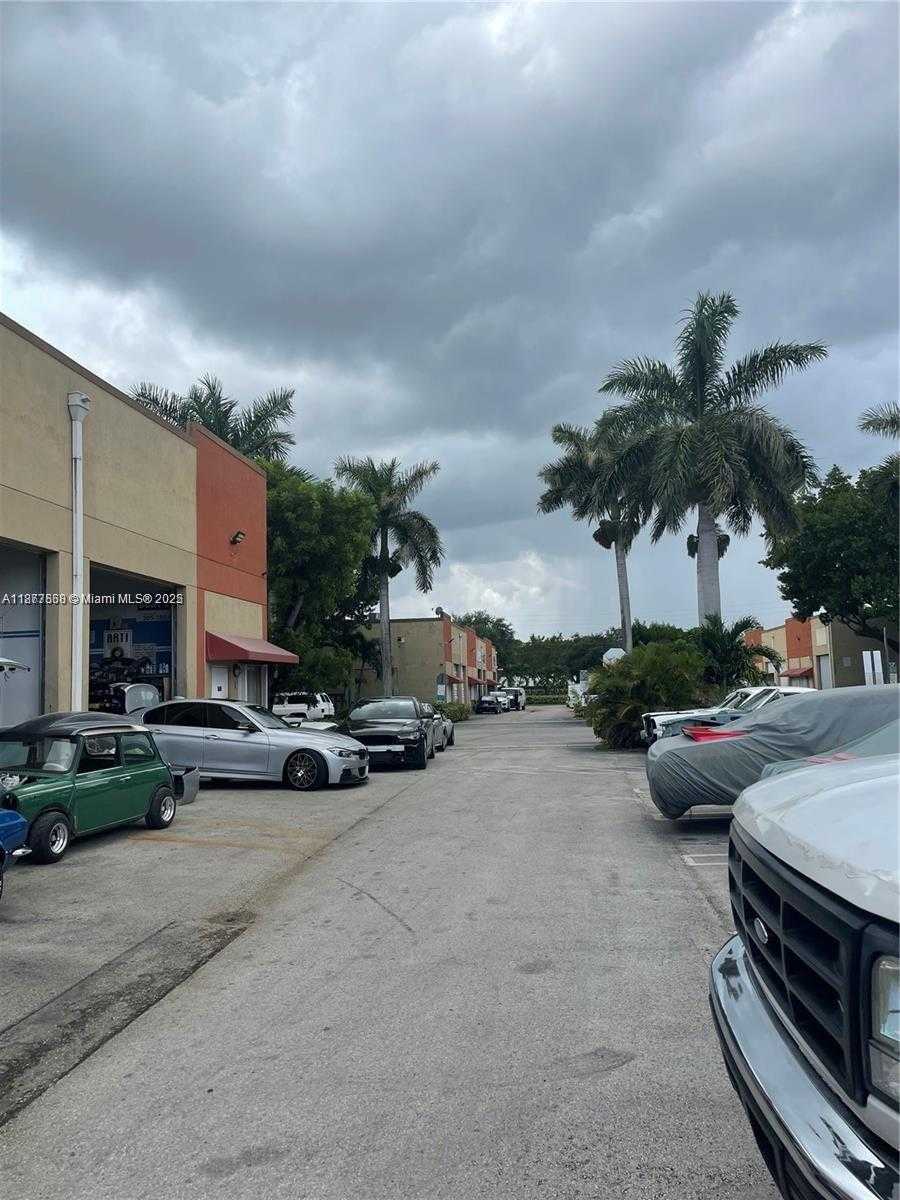 Small Image of 11951 SOUTH WEST 144TH CT #3, Miami Number 6