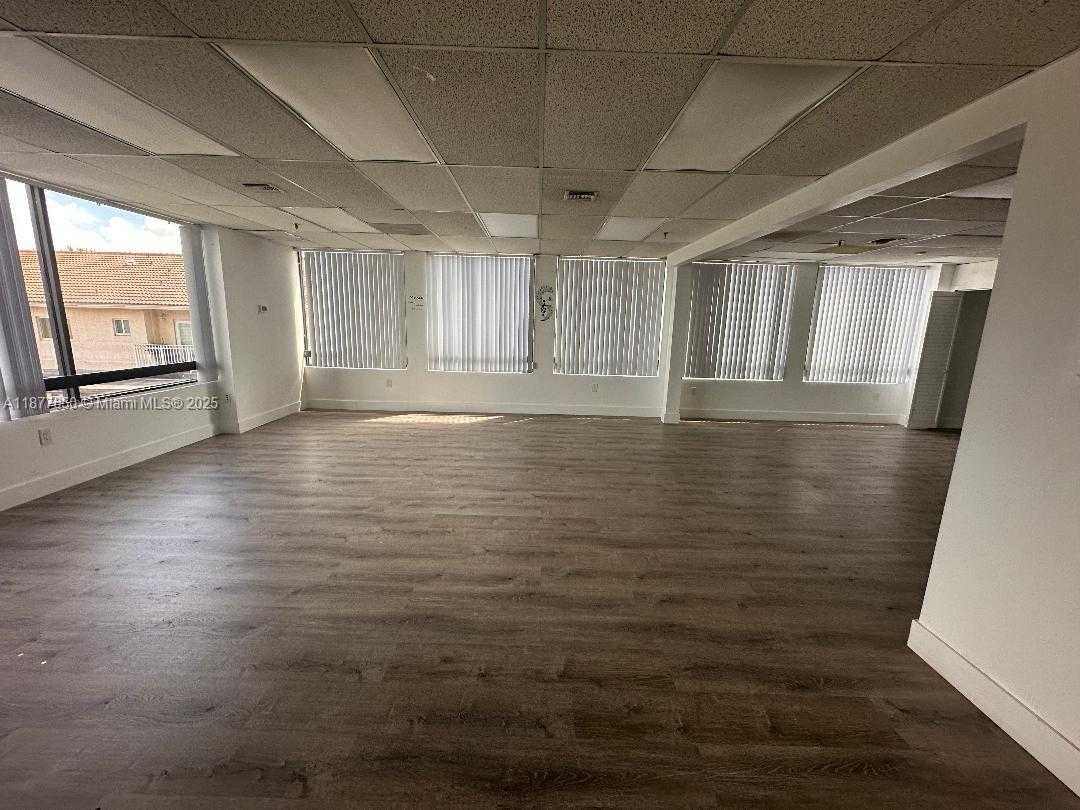 Small Image of 2100 WEST 76TH ST #205, Hialeah Number 14