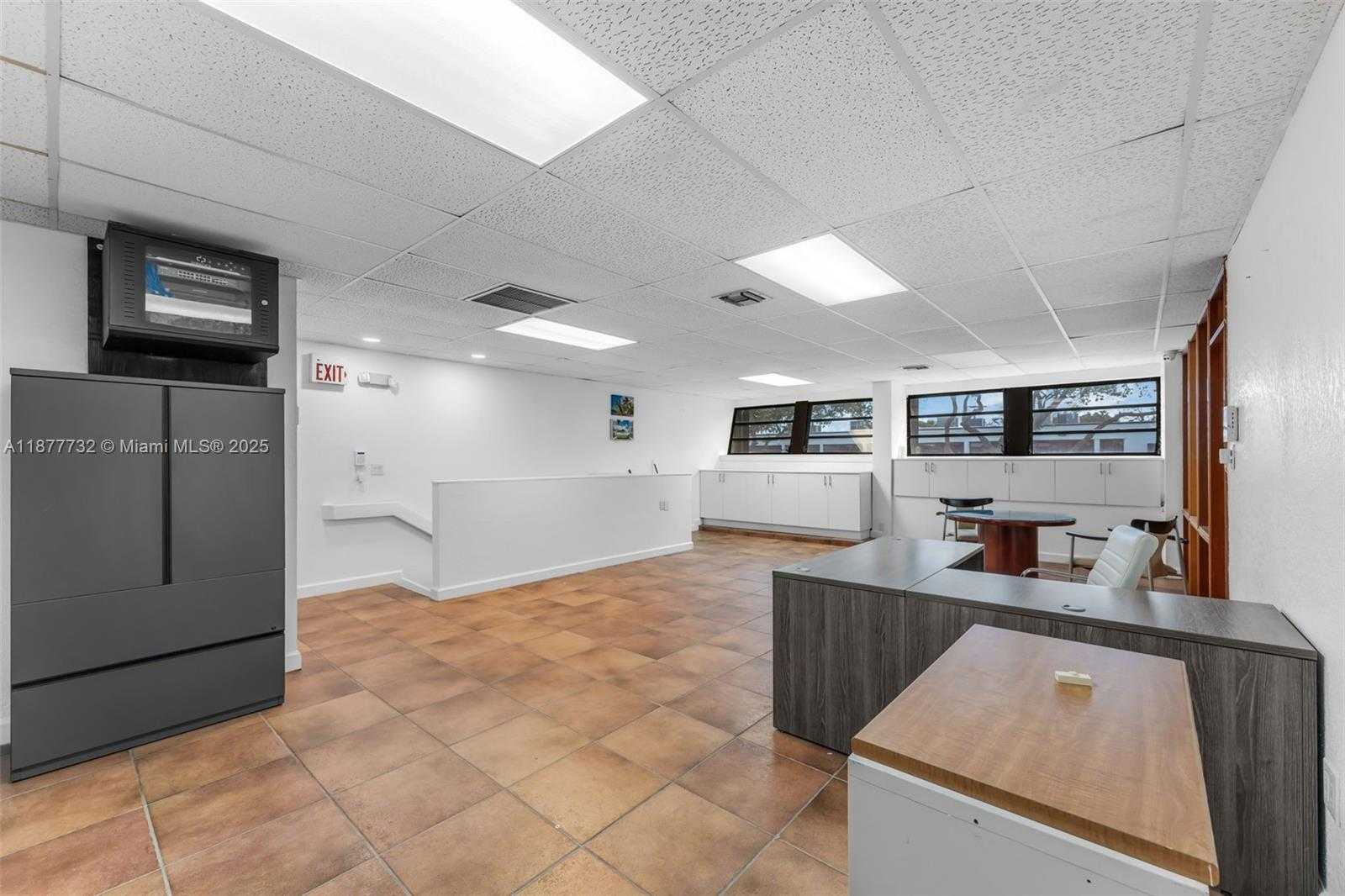 Small Image of 12347 SOUTH WEST 132ND CT, Miami Number 13