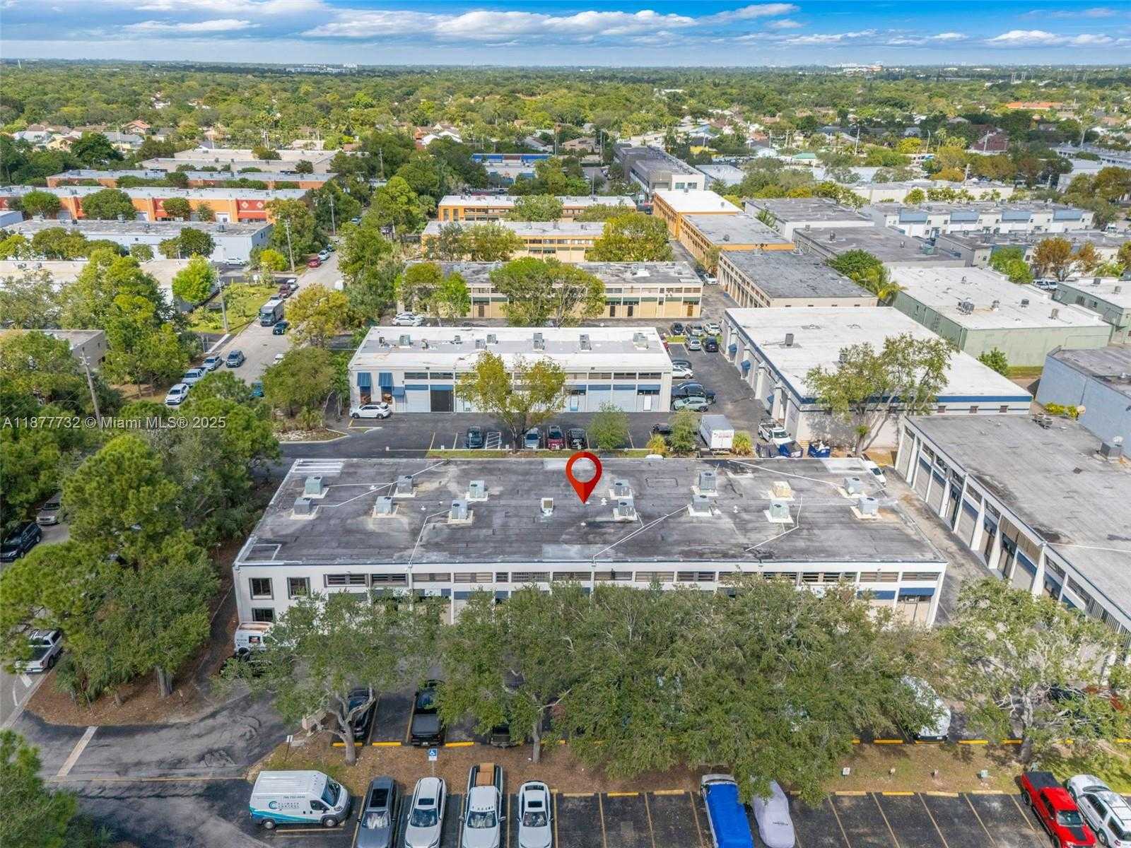 Small Image of 12347 SOUTH WEST 132ND CT, Miami Number 22