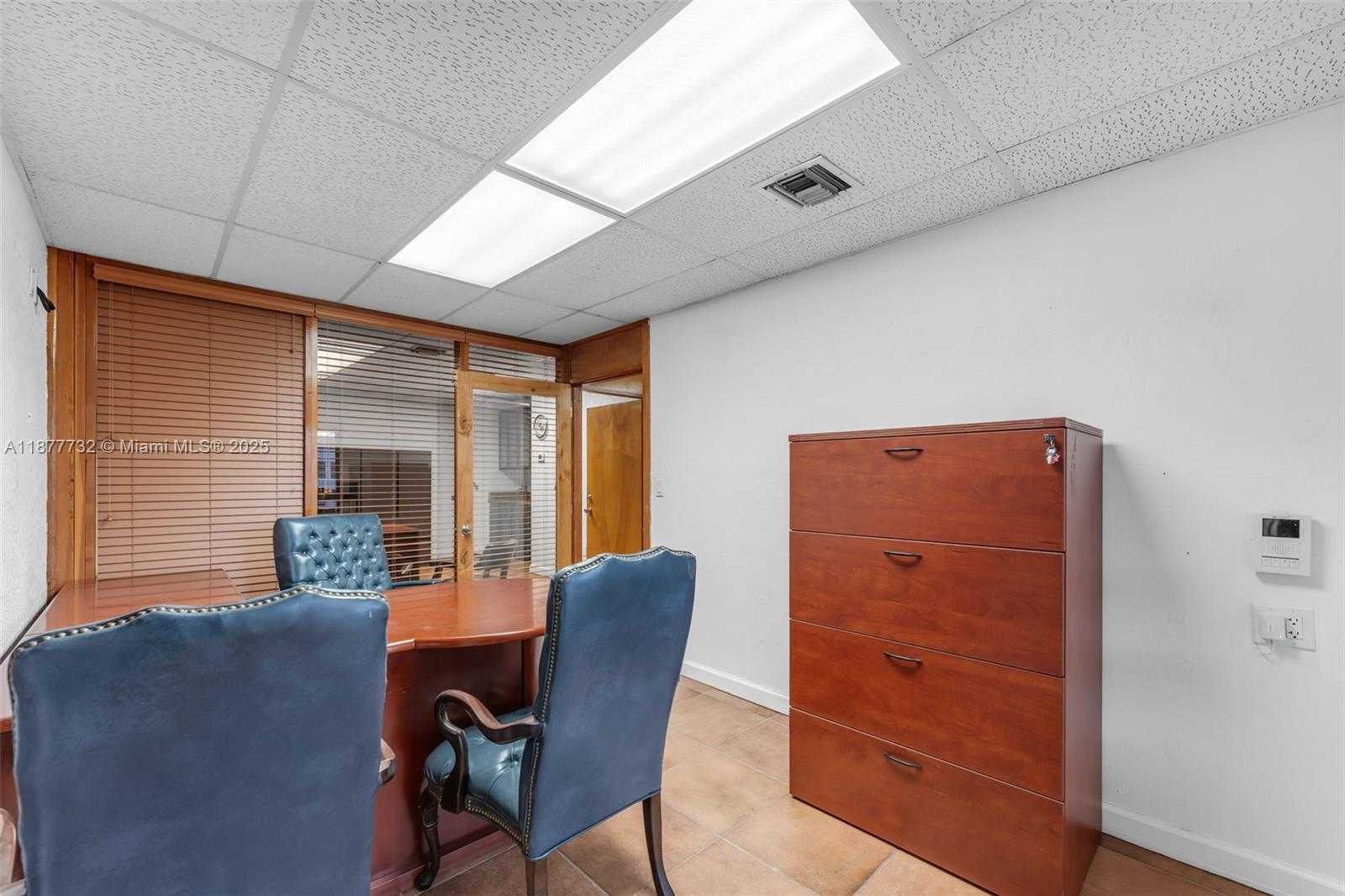 Small Image of 12347 SOUTH WEST 132ND CT, Miami Number 6