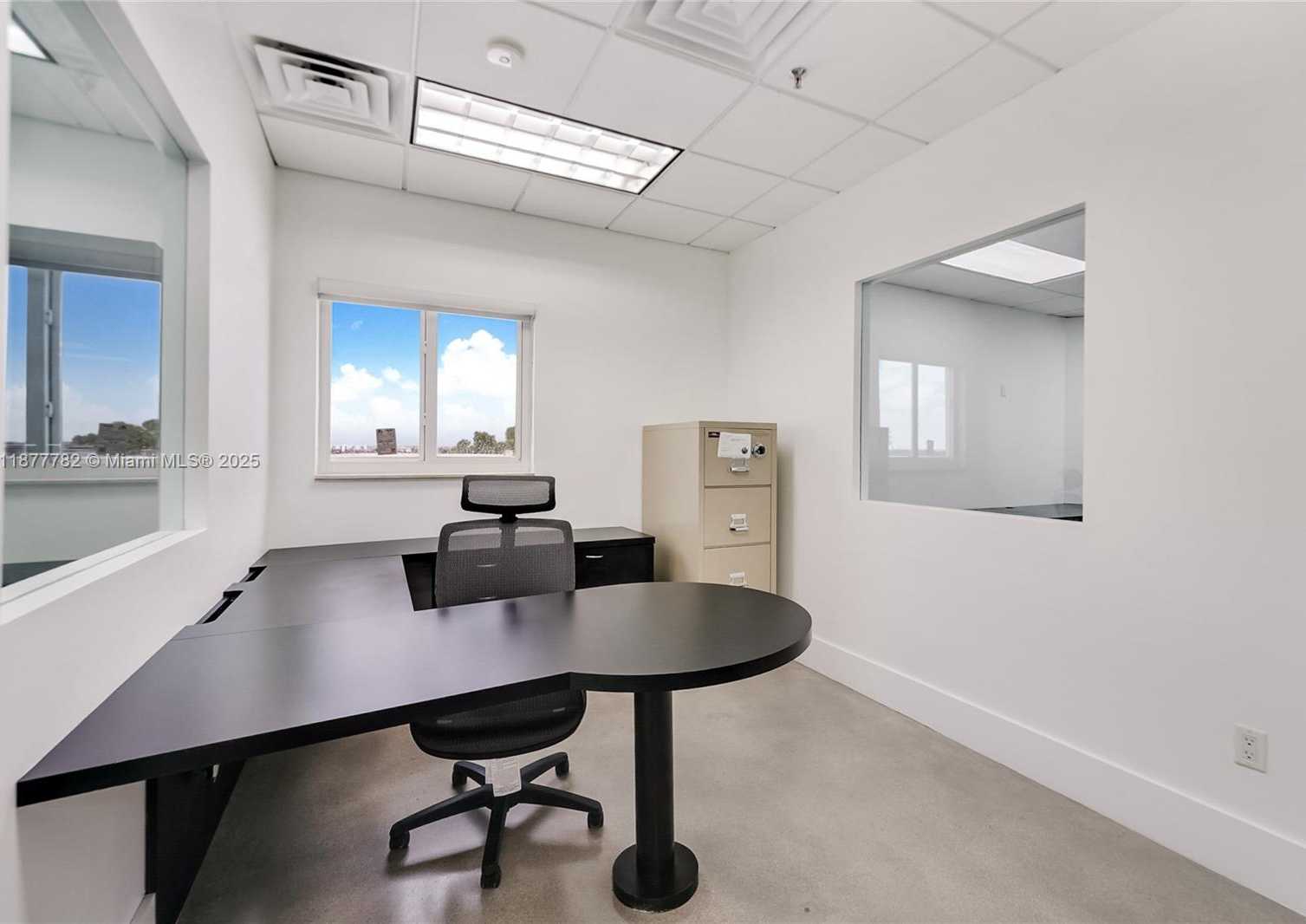 Small Image of 770 PONCE DE LEON BLVD #PH, Coral Gables Number 14