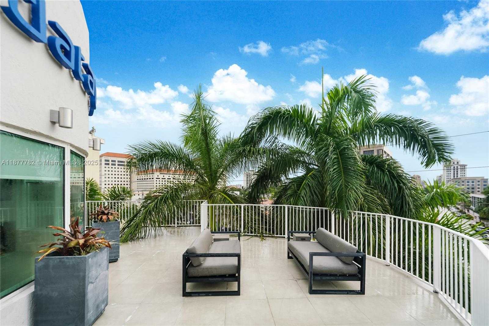 Small Image of 770 PONCE DE LEON BLVD #PH, Coral Gables Number 15