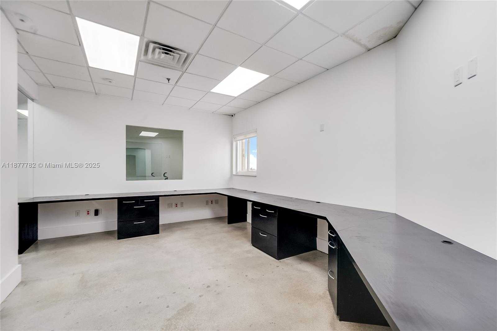 Small Image of 770 PONCE DE LEON BLVD #PH, Coral Gables Number 8