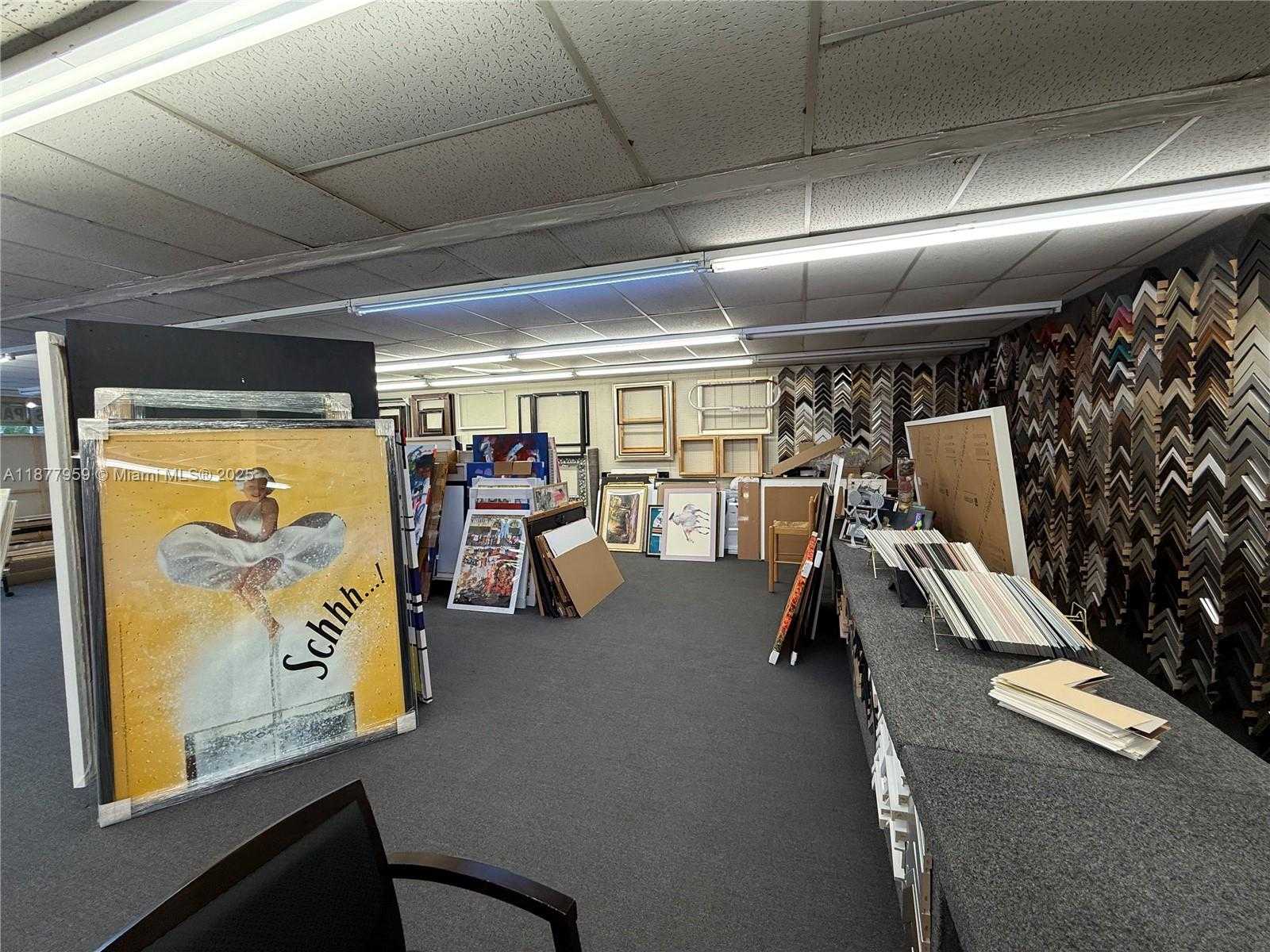 Small Image of 6140 HOLLYWOOD BLVD, Hollywood Number 6