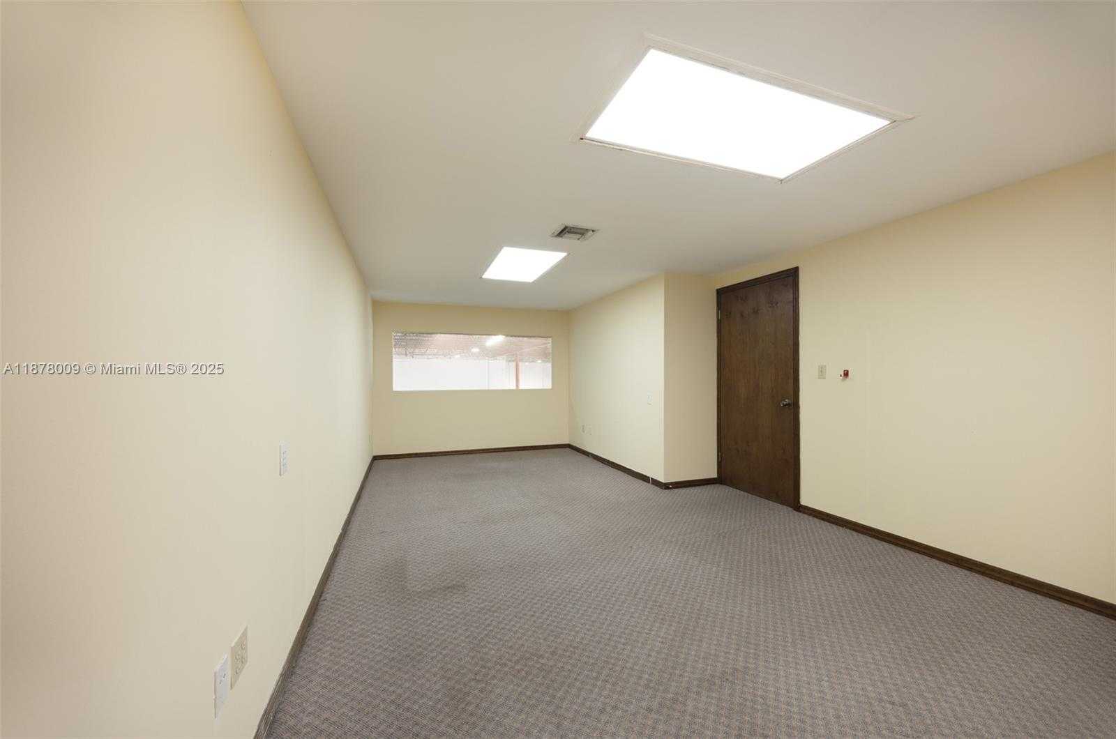 Small Image of 7801 NORTH WEST 52ND ST, Doral Number 15