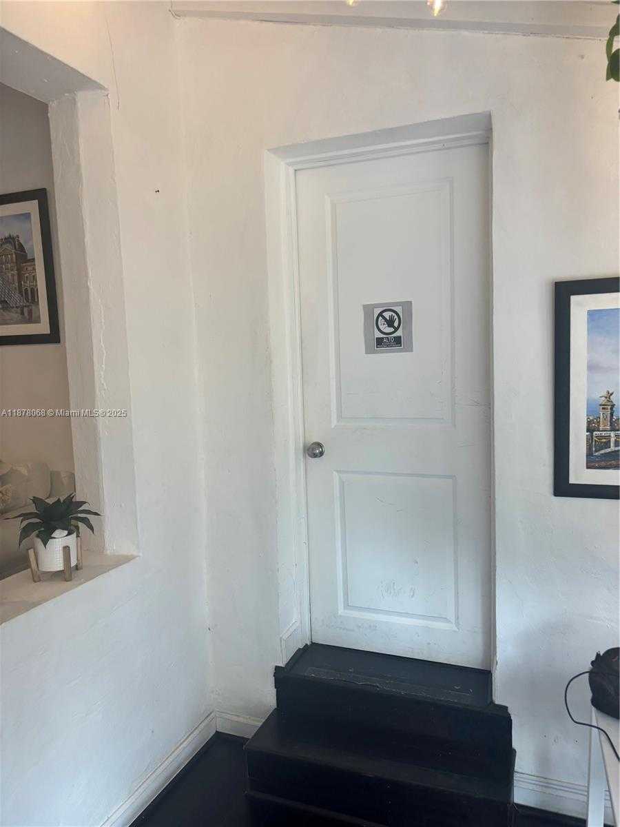 Small Image of 1239 ALTON RD #3, Miami Beach Number 4
