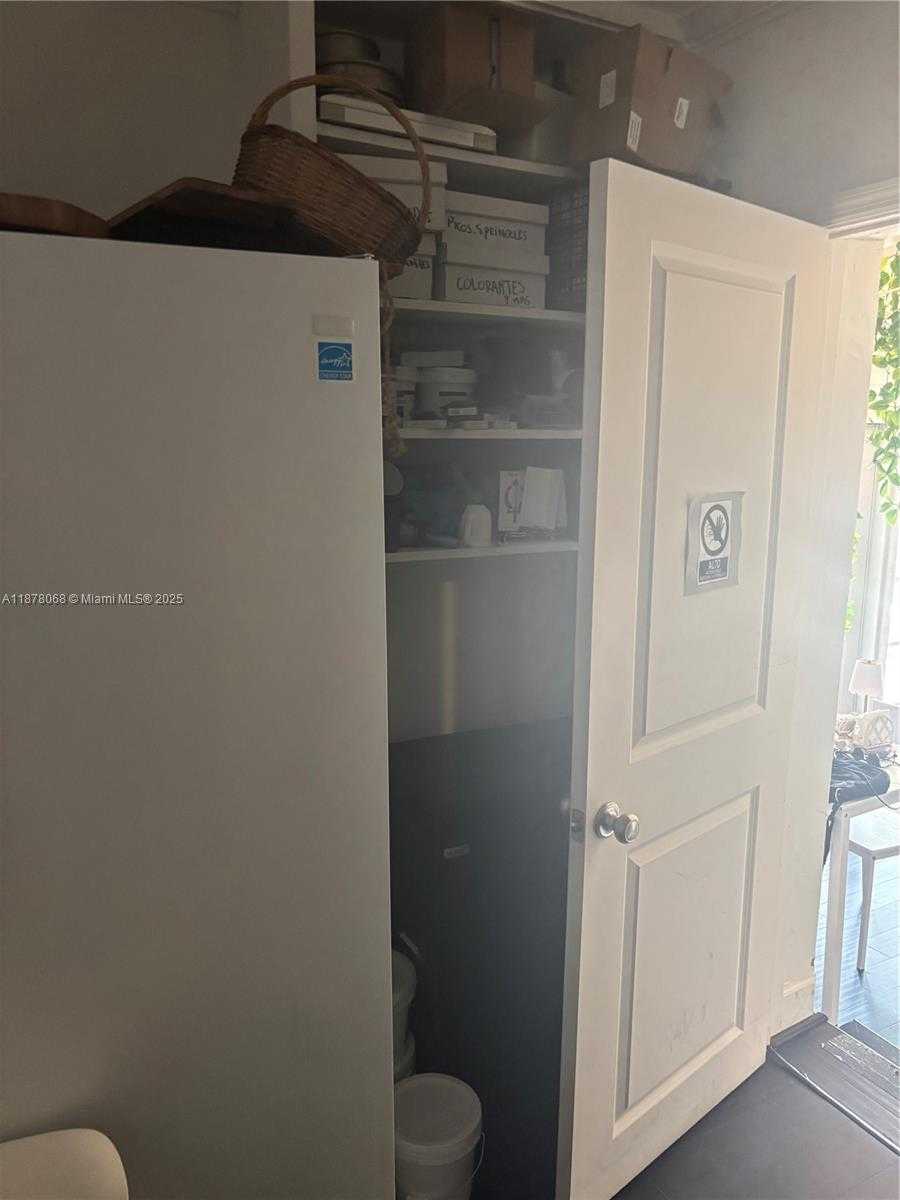 Small Image of 1239 ALTON RD #3, Miami Beach Number 5