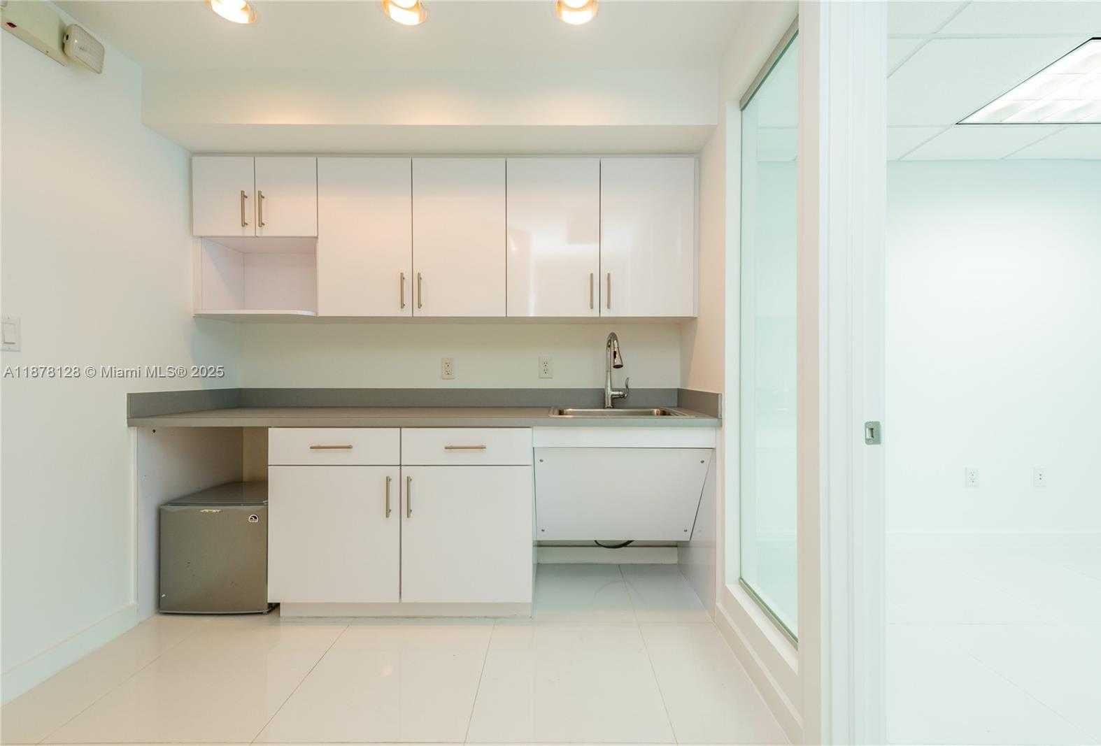 Small Image of 40 SOUTH WEST 13 STREET #902, Miami Number 5