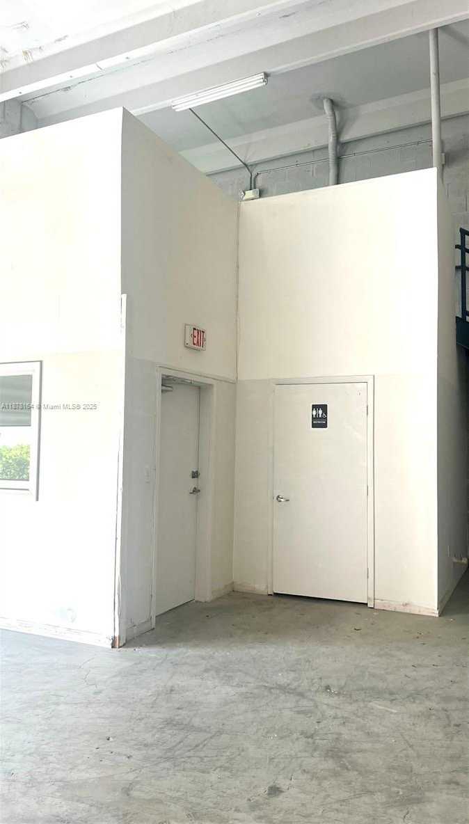 Small Image of 10780 NORTH WEST 138TH ST #D3, Hialeah Gardens Number 18