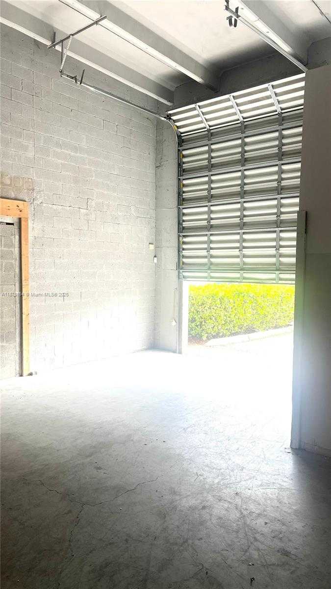 Small Image of 10780 NORTH WEST 138TH ST #D3, Hialeah Gardens Number 21