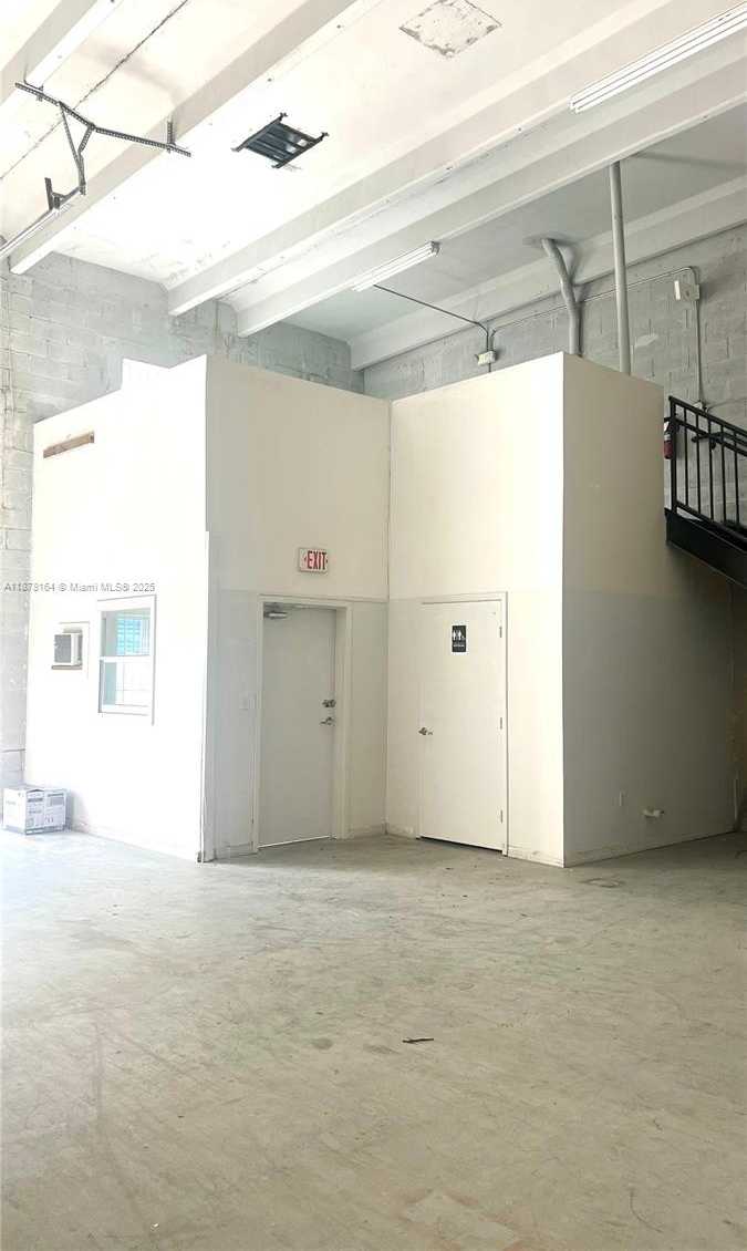 Small Image of 10780 NORTH WEST 138TH ST #D3, Hialeah Gardens Number 22