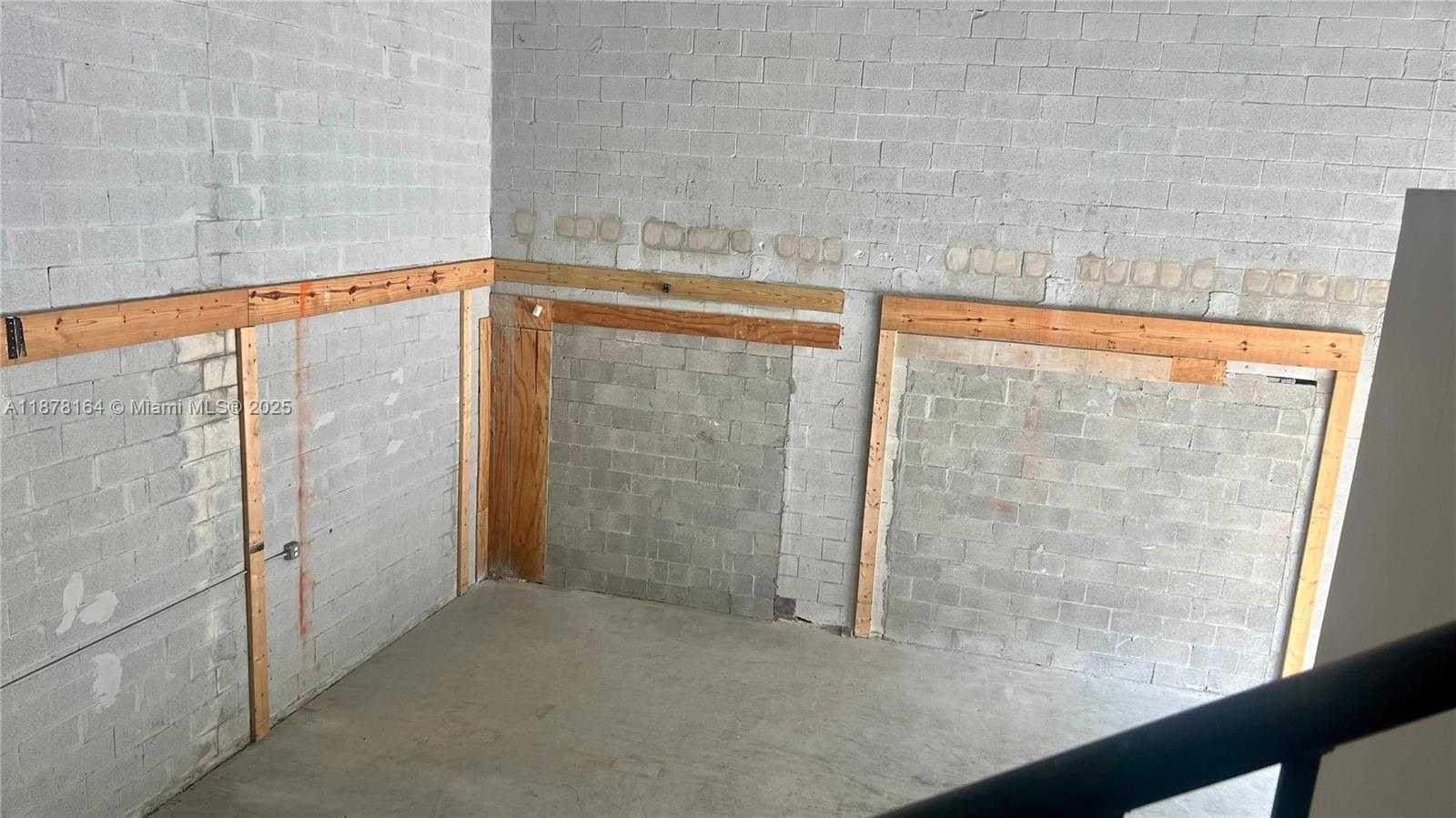 Small Image of 10780 NORTH WEST 138TH ST #D3, Hialeah Gardens Number 25