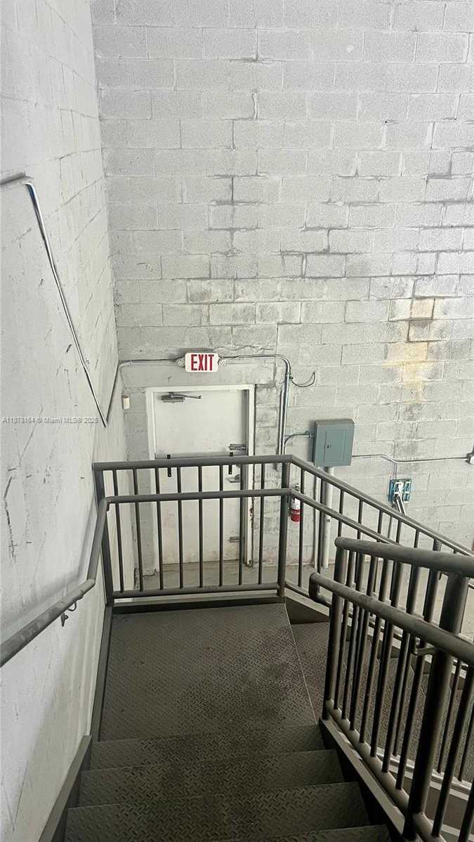 Small Image of 10780 NORTH WEST 138TH ST #D3, Hialeah Gardens Number 29